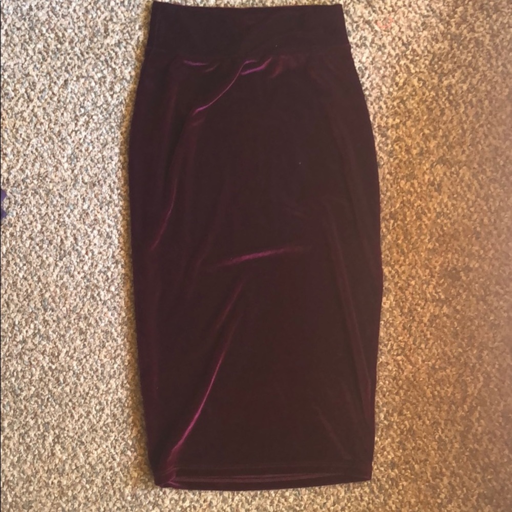 Velvet midi bodycon skirt